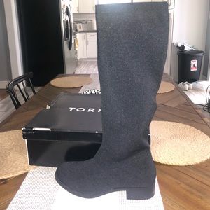 Brand new black torrid stretch boots